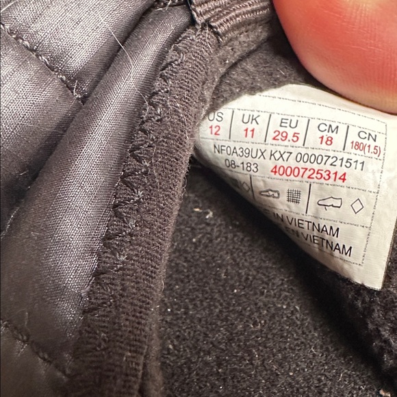 THE NORTH FACE Youth Thermoball Traction Mules II Puffer Slippers Black 12 - Picture 4 of 9